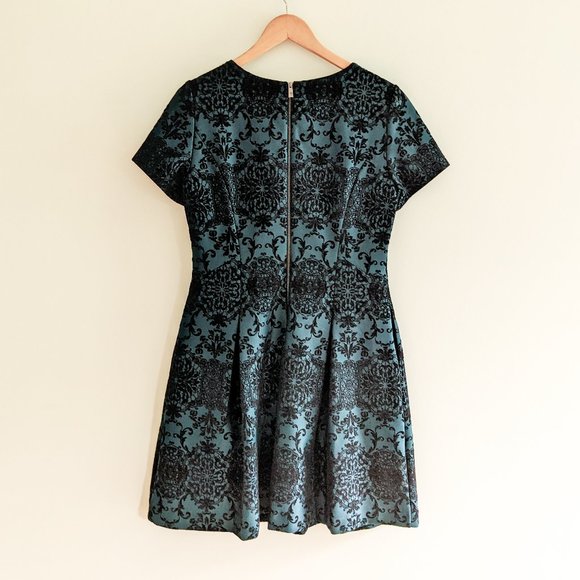 Vince Camuto Green and Black Velvet-flocked Damask Pattern Dress, Size 12 - Picture 2 of 6